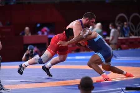 Tokio-2020: Hacı Əliyev gümüş, Mariya Stadnik bürünc medal qazanıb