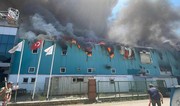 Türkiyədə tibbi avadanlıq istehsal edən fabrik yanır