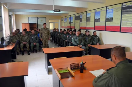 Azərbaycan Ordusunun pilotları təlim-məşq uçuşlarına başlayıb - VİDEO