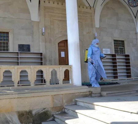 Yevlaxda koronavirus əleyhinə dezinfeksiya