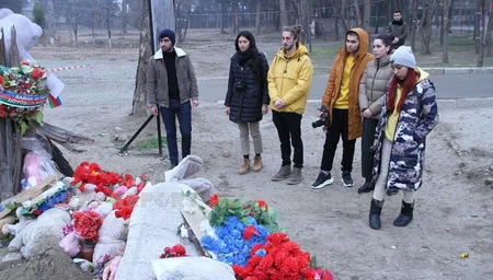 Xarici fotoqraflar Gəncədə Ermənistanın törətdiyi dağıntılarla tanış olublar