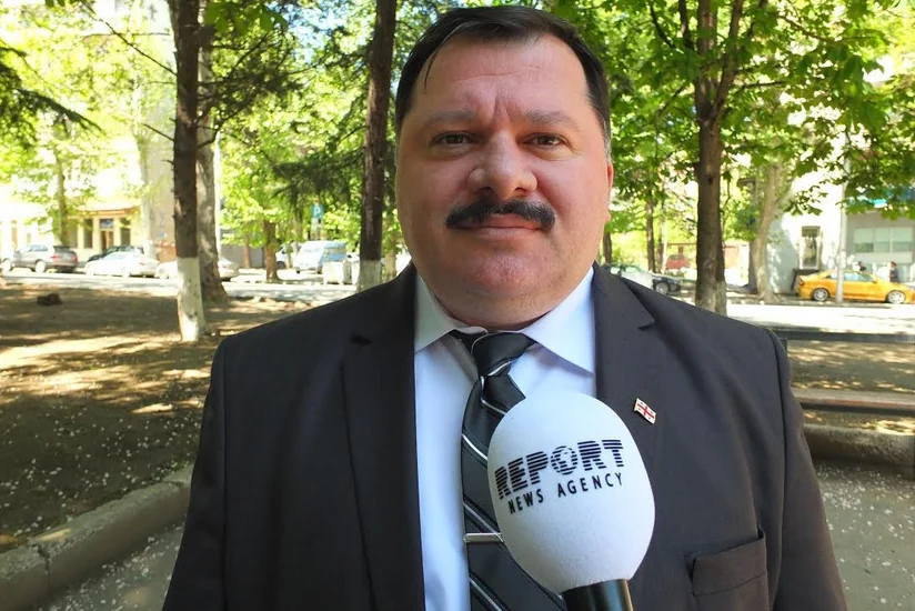 Gürcü tarixçi: “Ermənilər Samtsxe Cavaxetidəki abidəni qəsdən dağıdıblar”