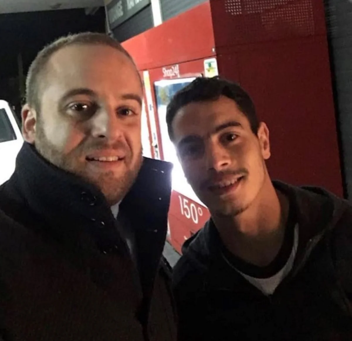 Monako klubunun futbolçusu azarkeşin benzin pulunu ödəyib
