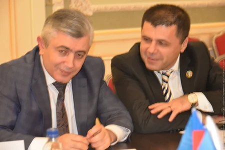 Viktor Yuşenko, Leonid Kojara və Rövşən Tağıyev Kiyevdə Dağlıq Qarabağdan və Donbasdan danışıblar