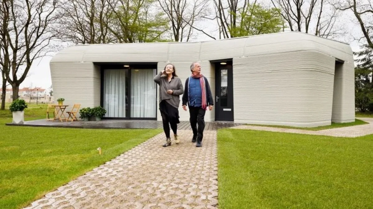 Niderlandda təqaüdçülər Avropanın ilk “çapdan çıxmış” evinə köçüb