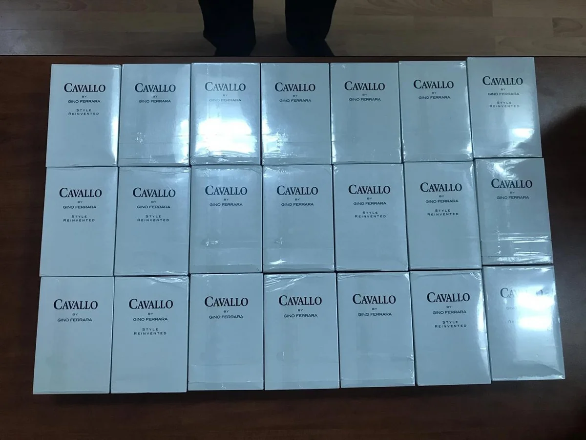 Azərbaycan gömrükçüləri tərəfindən mobil telefonlar və siqaretlər aşkar edilib