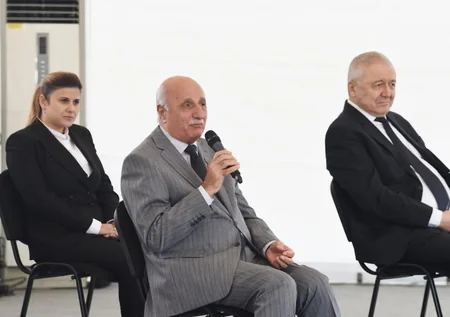 Azerbaijani president meets with public representatives of Khojavand district 