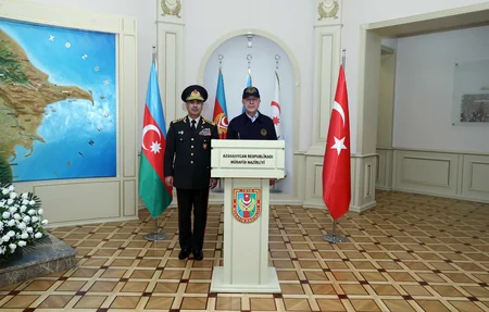 Hulusi Akar Azərbaycana gəlib
