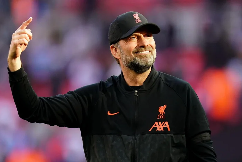 Klopp məşqçilik karyerasında ilk dəfə müdafiə olunmamasına icazə verdiyi futbolçunun adını açıqlayıb