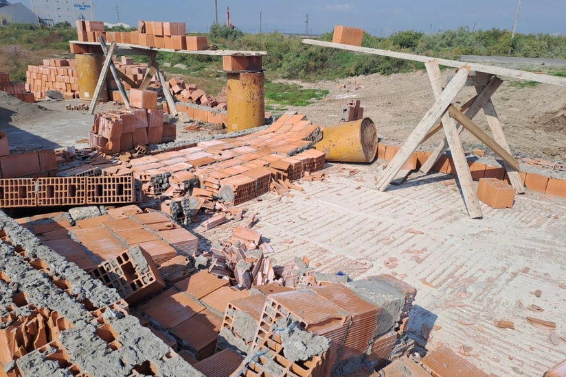 Kürdəmir və Neftçalada qanunsuz tikililər sökülüb