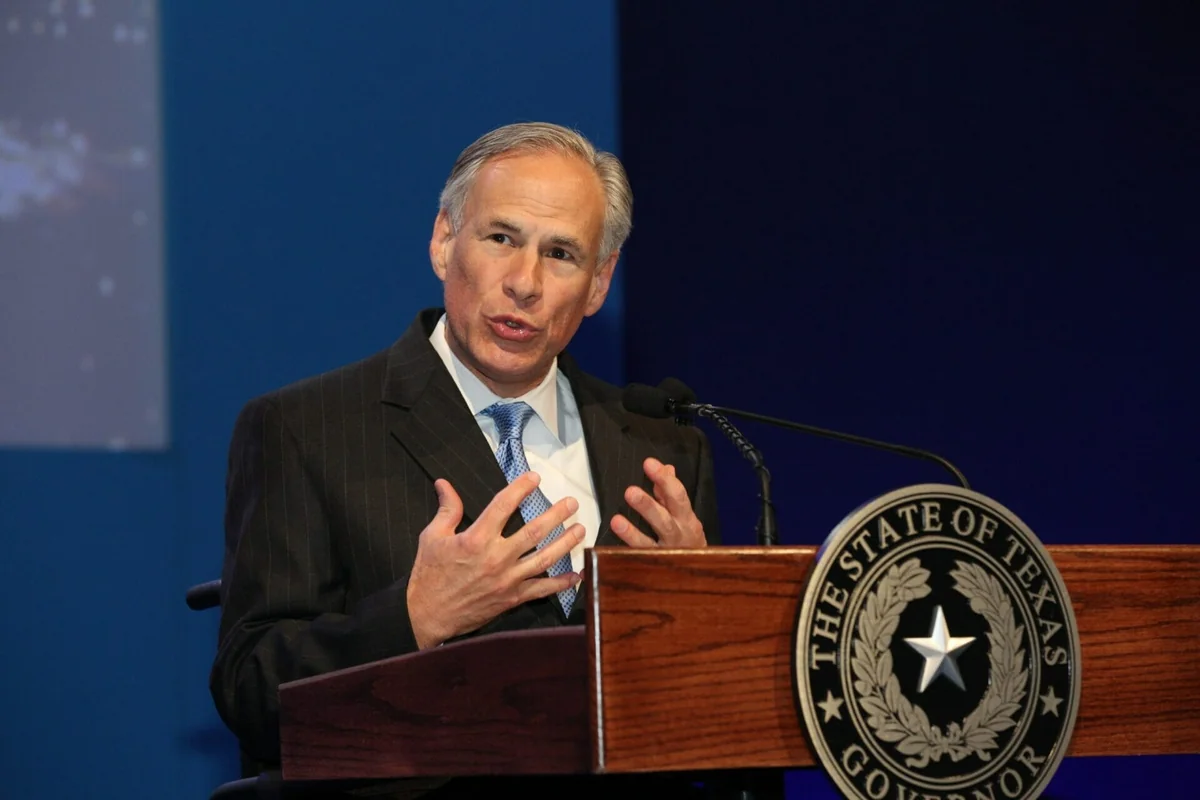 Texas qubernatoru ABŞ hakimiyyəti ilə münaqişəyə hazır olduğunu bildirib