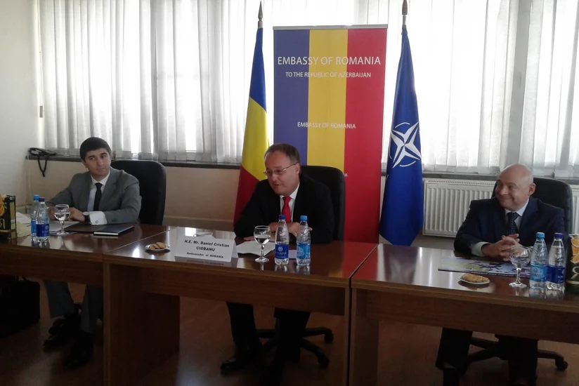 ​Roundtable on results of NATO Warsaw Summit was held in Baku