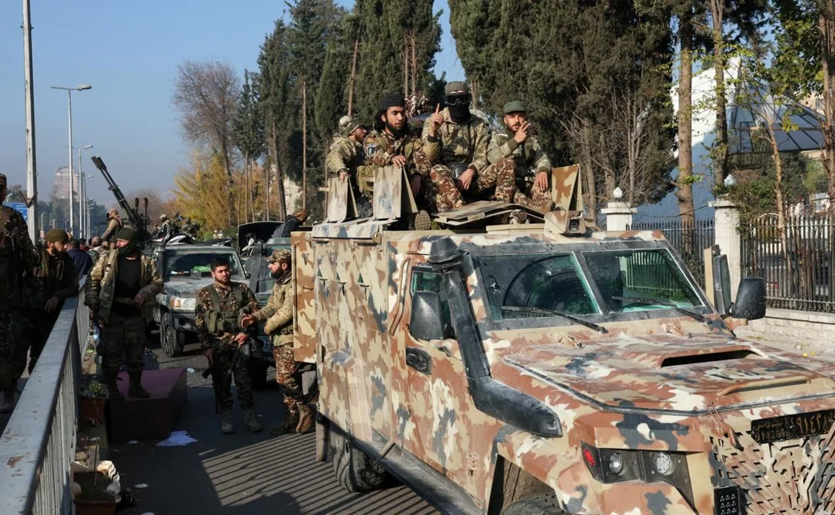 Suriya qoşunları Livan sərhədində qaçaqmalçıların bazalarını məhv edib