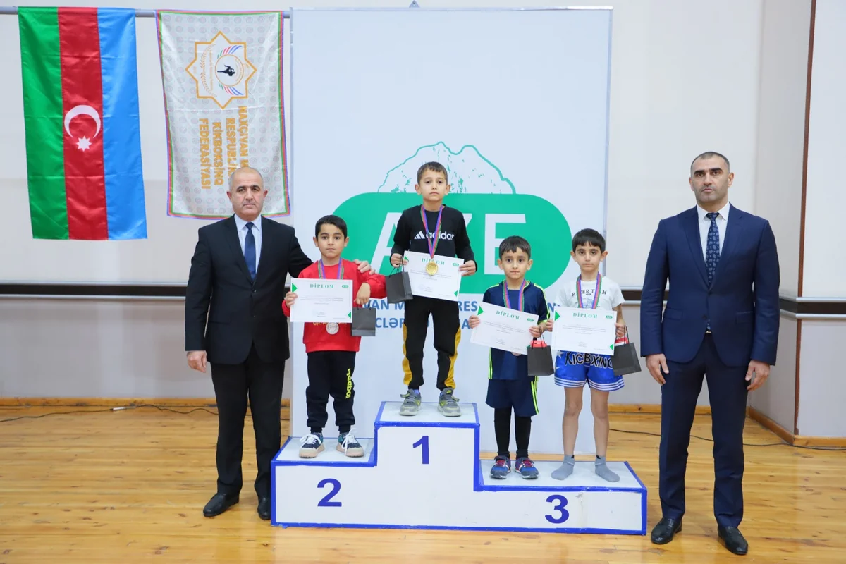 Kikboksçular arasında muxtar respublika birinciliyinin qalibləri bəlli olub