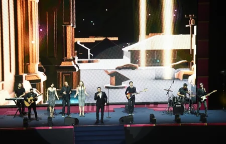 President Ilham Aliyev and first lady Mehriban Aliyeva attend opening of Rhythmic Gymnastics World Championships