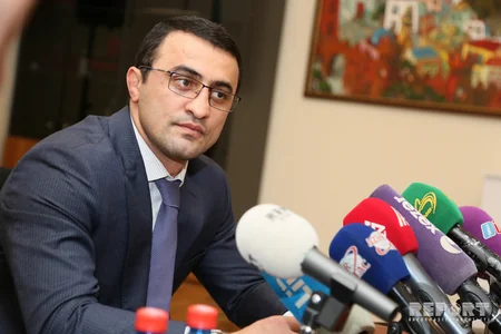 Gənclər və İdman Nazirliyində beynəlxalq yarışlarda uğur qazanan karateçi və taekvondoçularla görüş olub