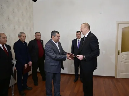 Prezident Qarabağ müharibəsi əlillərinə mənzil və avtomobillər təqdim edib - FOTO - YENİLƏNİB