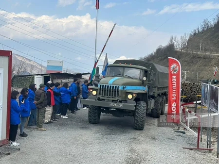 Xankəndi-Laçın yolunda sülhməramlıların avtomobilləri maneəsiz keçid edib - YENİLƏNİB-5