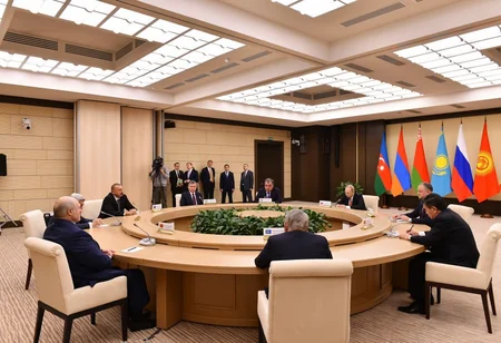 Prezident İlham Əliyev: Rusiya beynəlxalq məsələlərdə aparıcı rollardan birini oynayır - YENİLƏNİB