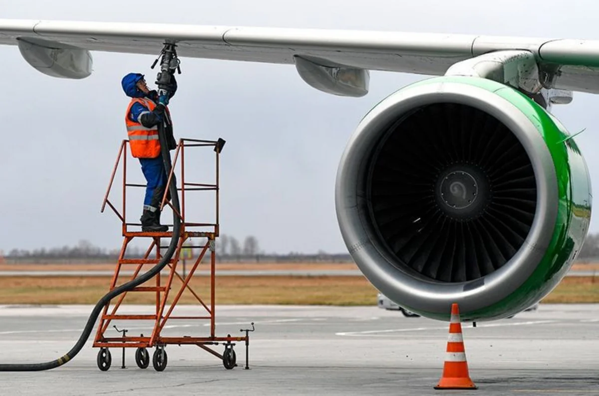 Azərbaycan Moldovaya aviasiya yanacağı ixracını bərpa edib