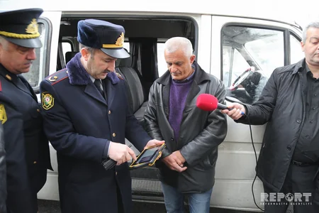 Bakıda DYP taksi və mikroavtobus sürücülərinə qarşı reyd keçirib - FOTO - VİDEO