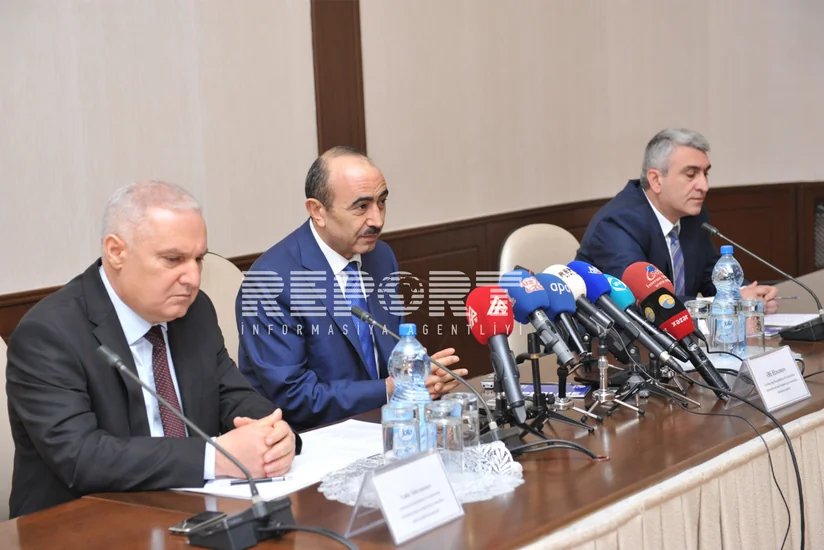 Əli Həsənov: “Müsavat Partiyası təkliflərini görüşlərin cari məsələlər bölümündə qaldıra bilər”