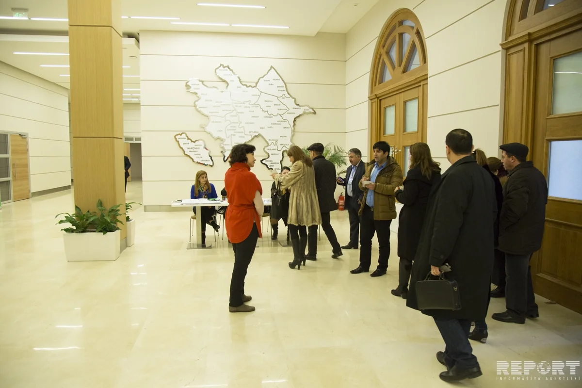 Bu məntəqədə 50 seçici ilk dəfə səs verən gənclərdir