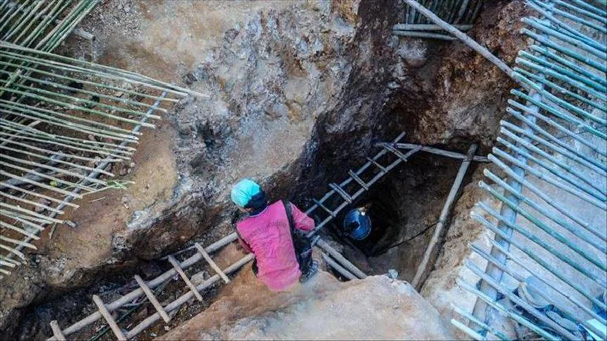 3 people killed, 51 more remain under debris in Myanmar jade mine collapse