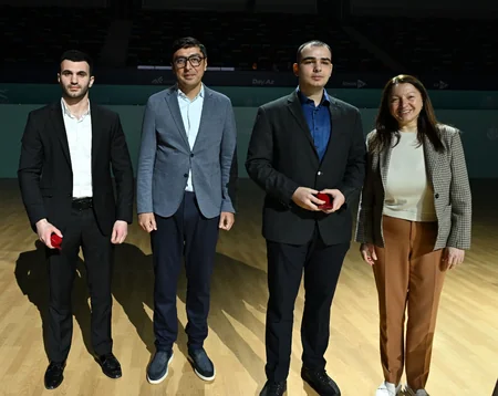 Fərid Qayıbov beynəlxalq yarışlarda uğur qazanan idmançılarla görüşüb