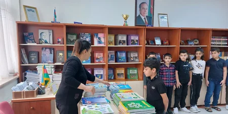 Naxçıvanda məktəblərə 193 mindən artıq pulsuz dərslik paylanıb