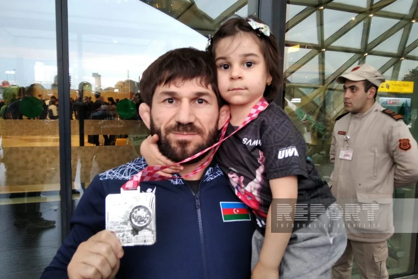 Серебряный призер ЧЕ: Поджог флага Азербайджана в Ереване возложил на борцов еще большую ответственность