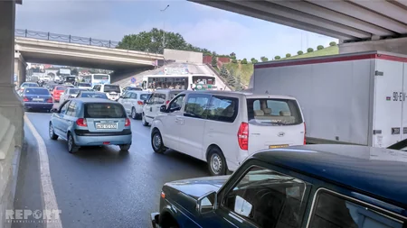 Bakı-Sumqayıt yolunda sıxlıq yaranıb