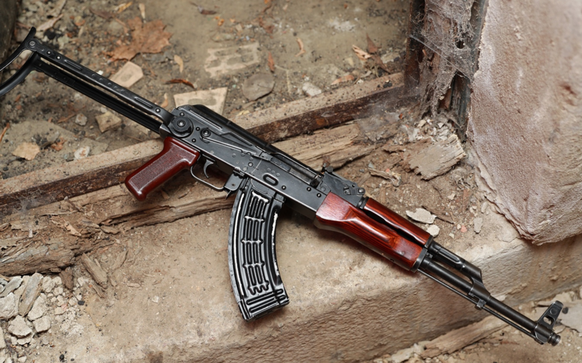 Salyan sakinindən narkotik və avtomat aşkarlanıb