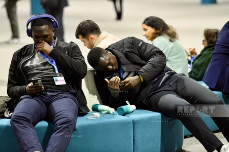 COP29-un onuncu günü: tədbir iştirakçıları təşkilatçılıqdan razı görünürlər - FOTOREPORTAJ