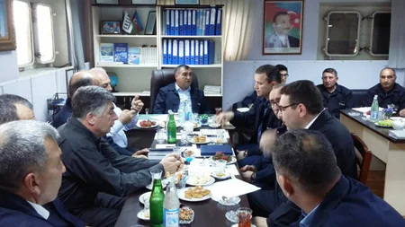 Azneft rəhbərliyi qəza baş verən platformada fəsadların aradan qaldırılması işlərilə tanış olub