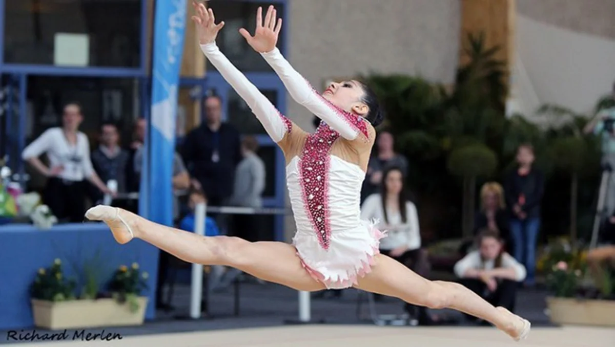 ​Azərbaycan gimnastları Rumıniyada 9 medal qazanıb