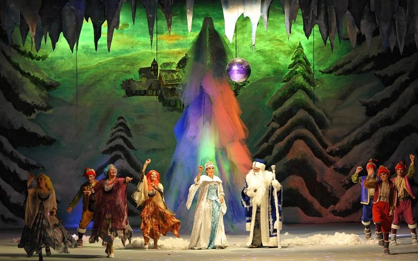Akademik Milli Dram Teatrında bayram tamaşası təqdim olunub