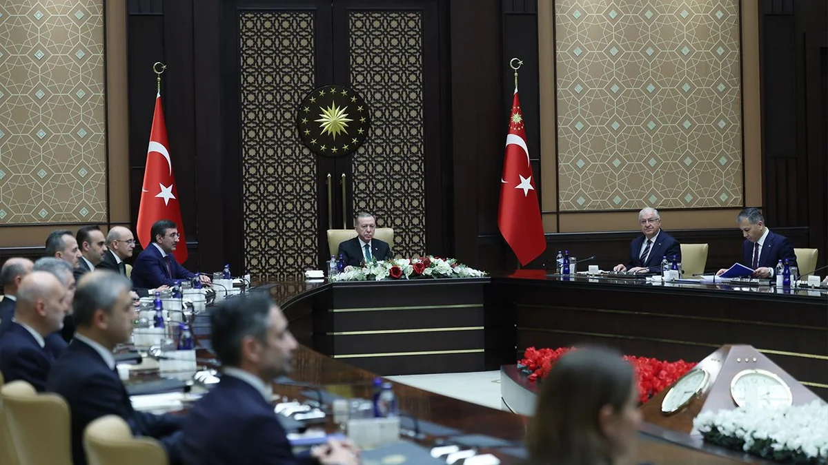Ərdoğan Müdafiə Sənayesi İcraiyyə Komitəsinin iclasını keçirir