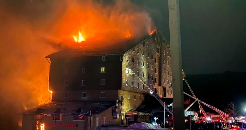 Kartalkayadakı hotel yanğını ilə bağlı ittiham olunan 13 nəfərə 1 998 il həbs cəzası istənilib