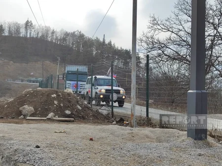 По дороге Ханкенди-Лачын беспрепятственно проехали автомобили МККК