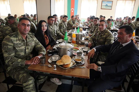 Naxçıvan Qarnizonu Qoşunlarında “Zəfər yolumuz” adlı silsilə tədbirlər keçirilir