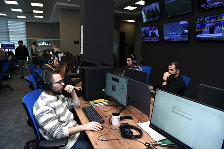Dəqiqlik, operativlik və sərhədləri aşan etimad - Baku TV 5 yaşını qeyd edir