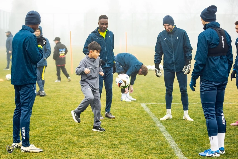 Kəpəzin futbolçuları lisey şagirdləri ilə görüşüb