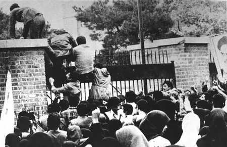 ​İranın girov götürdüyü ABŞ səfirliyi əməkdaşlarına kompensasiya veriləcək
