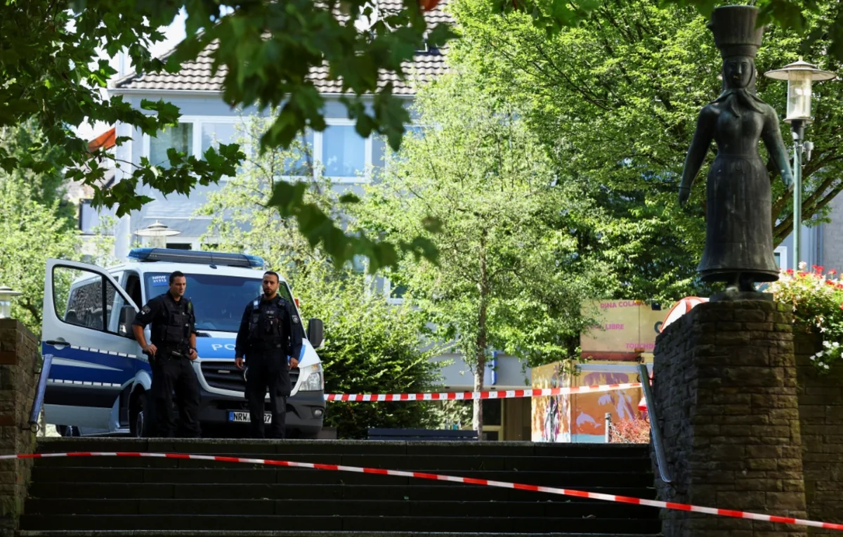 Almaniyanın Solingen şəhərindəki bıçaqlı hücumun terror olması istisna edilmir