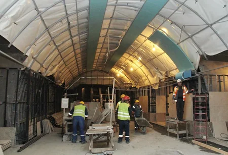 Metronun Sahil stansiyasında eskalatorların sazlanmasına başlanılıb
