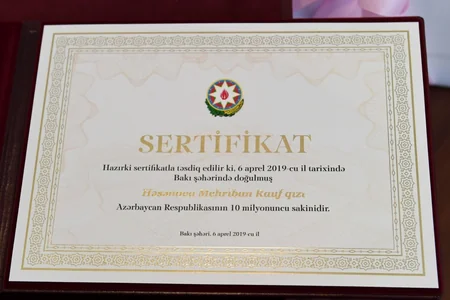 Prezident və birinci xanım Azərbaycanın 10 milyonuncu sakininin valideynləri ilə görüşüblər - FOTOLAR - YENİLƏNİB
