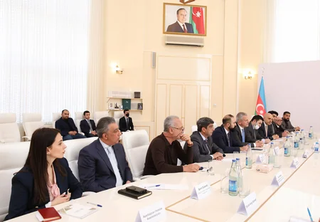 “Turizm sahəsinin inkişafı və perspektivləri” mövzusunda ictimai müzakirə olub