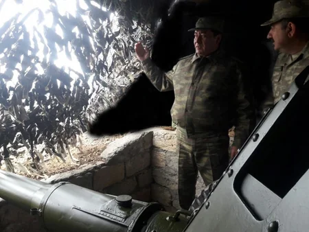 Zakir Hasanov delivers Azerbaijani President's tasks to frontline fighters