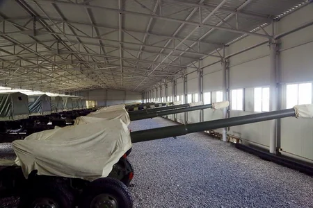 Defense Minister inspects combat readiness of artillerymen in frontline zone - VIDEO